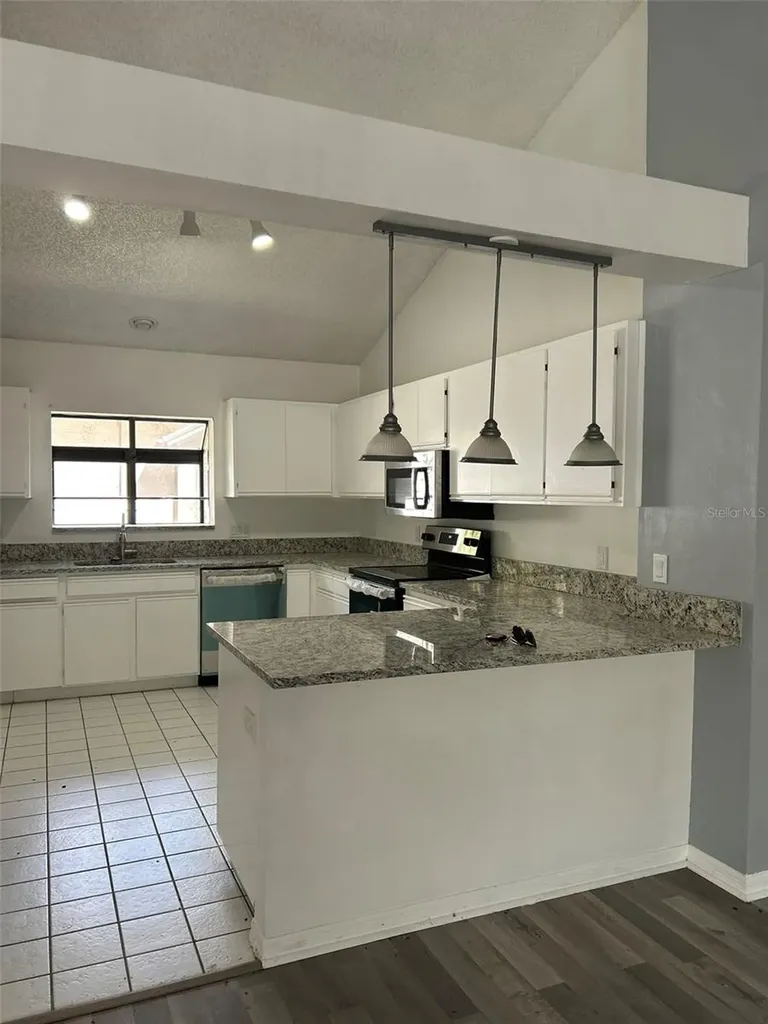 5106 Stonehurst Road Tampa FL 33647