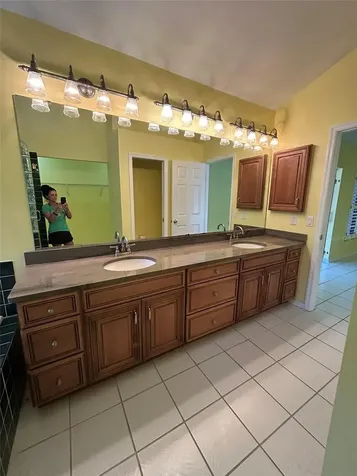 5106 Stonehurst Road Tampa FL 33647