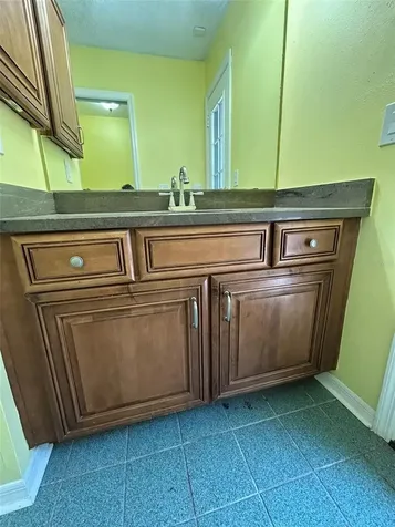 5106 Stonehurst Road Tampa FL 33647