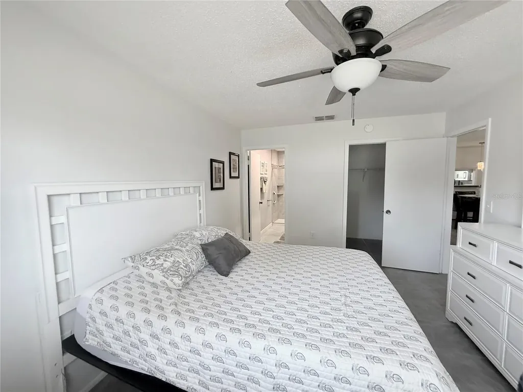 2465 Northside Drive Clearwater FL 33761