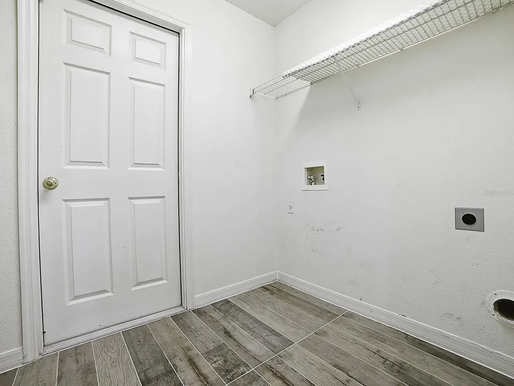 4030 Lake Bluff Drive Mascotte FL 34753