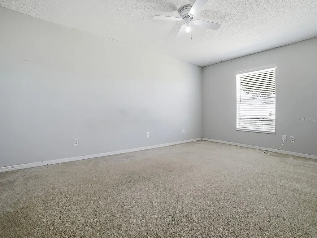 4030 Lake Bluff Drive Mascotte FL 34753