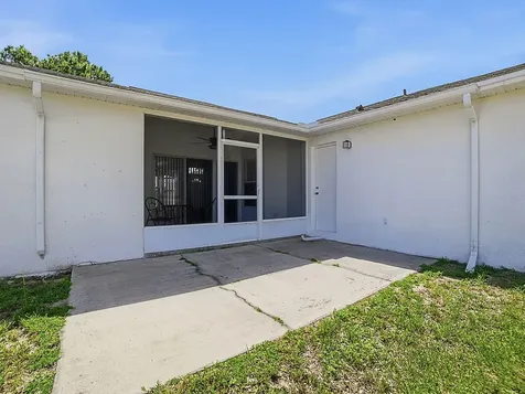 4030 Lake Bluff Drive Mascotte FL 34753