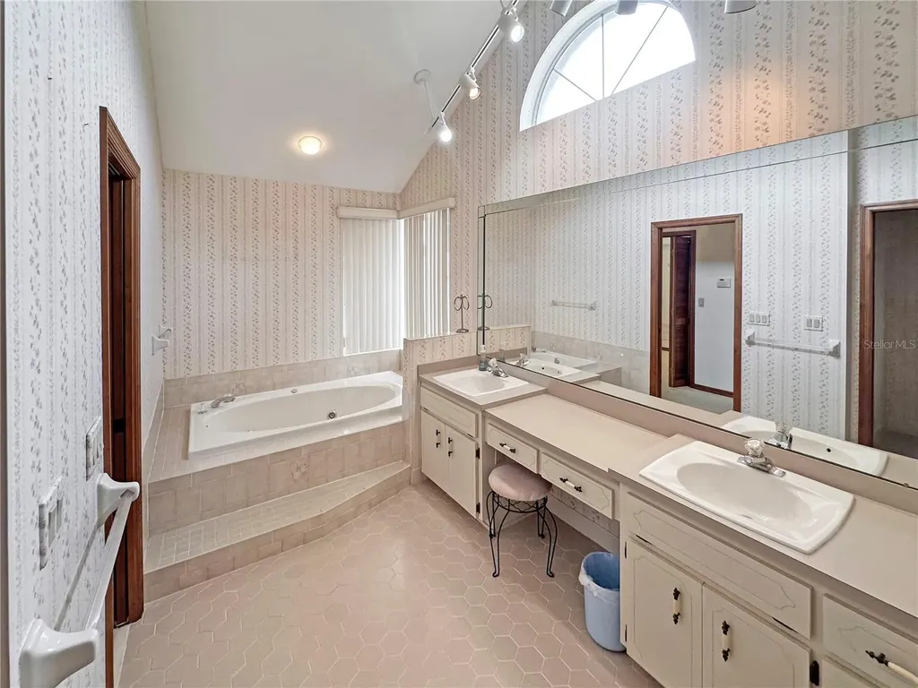 8262 Delaware Drive Weeki Wachee FL 34607