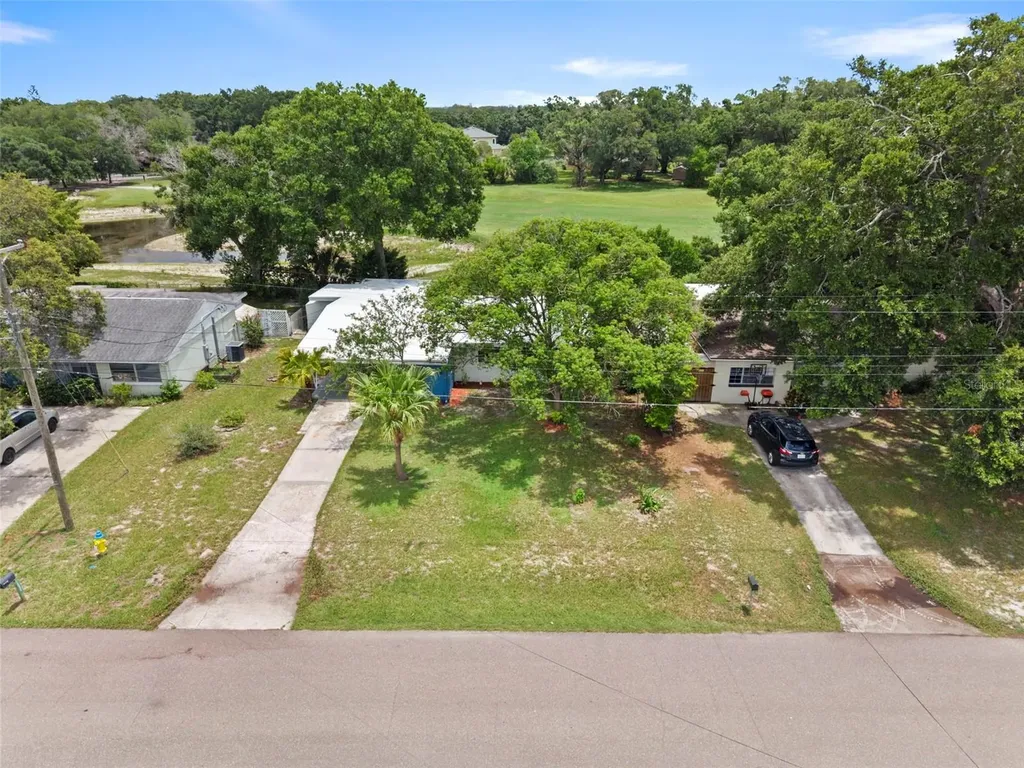 10221 N Fleetwood Drive Tampa FL 33612