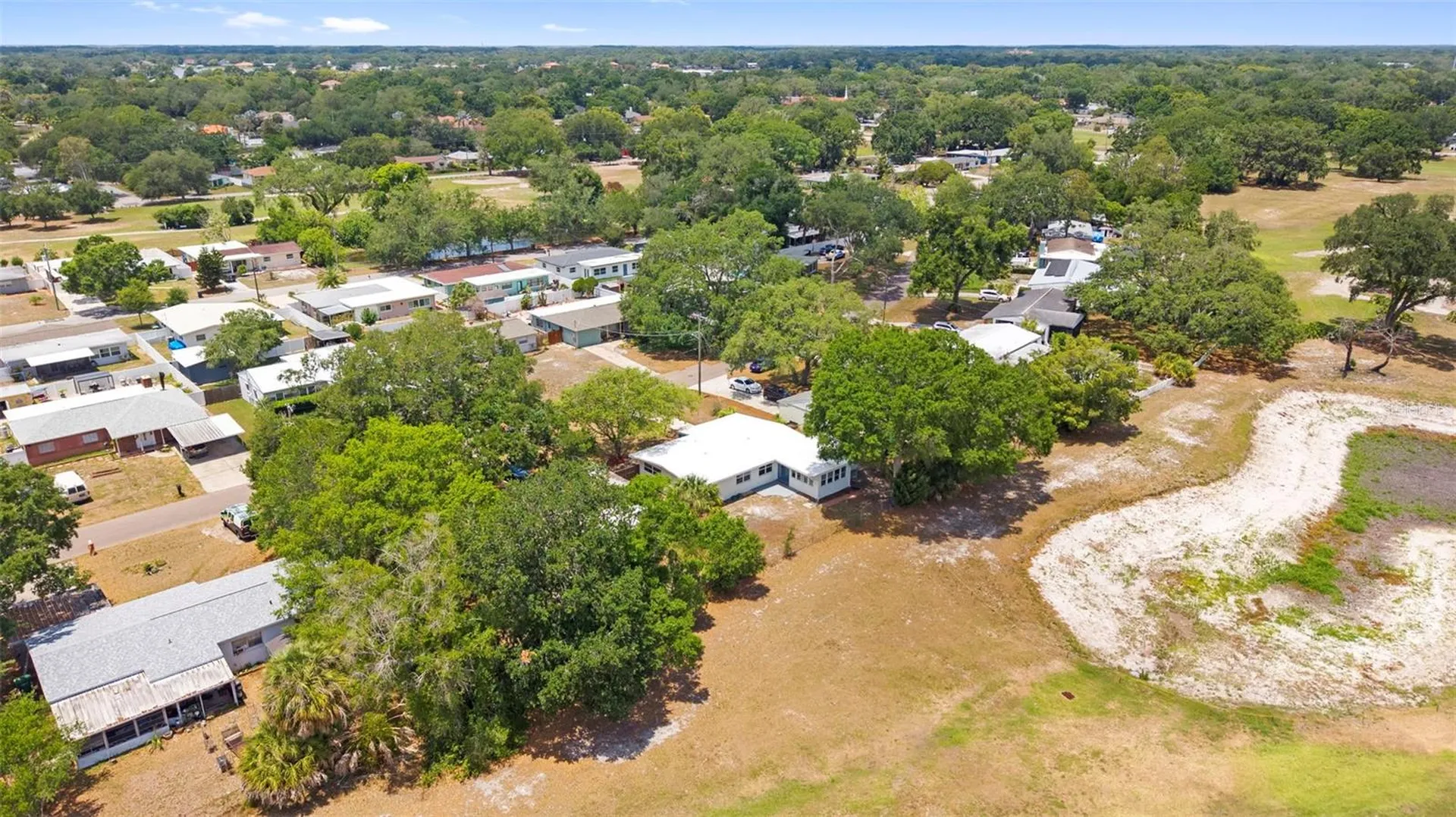 10221 N Fleetwood Drive Tampa FL 33612