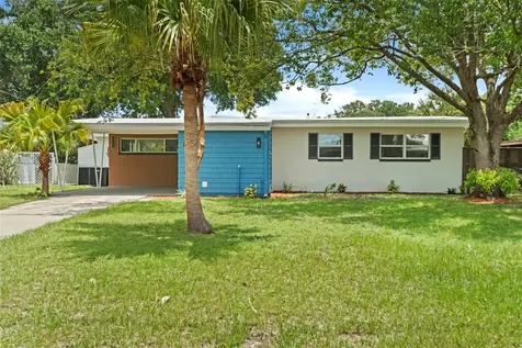 10221 N Fleetwood Drive Tampa FL 33612