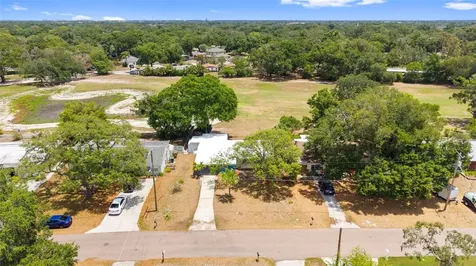 10221 N Fleetwood Drive Tampa FL 33612