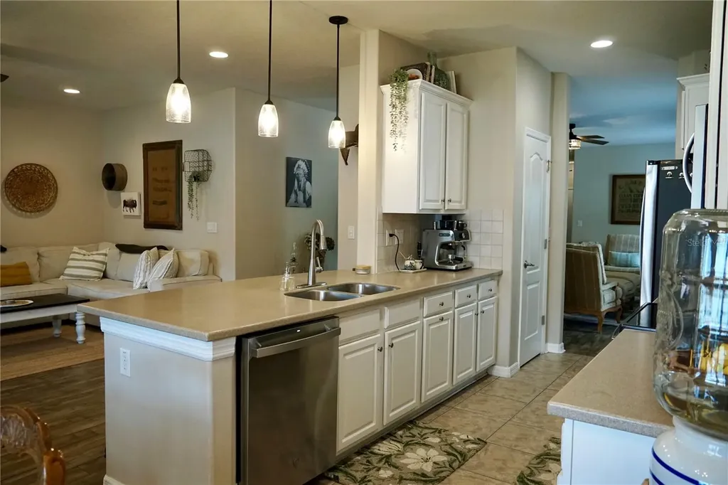 2802 Winglewood Circle Lutz FL 33558