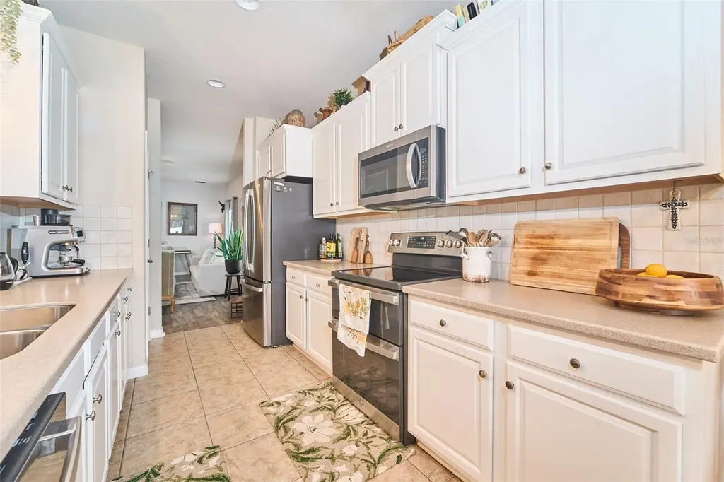 2802 Winglewood Circle Lutz FL 33558