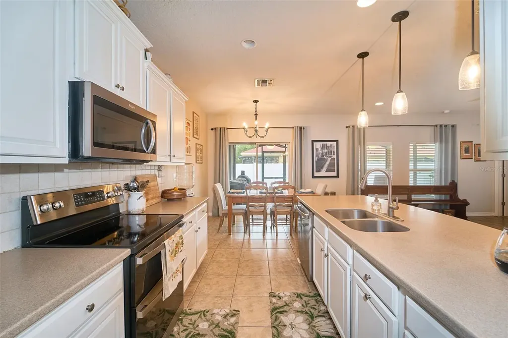 2802 Winglewood Circle Lutz FL 33558