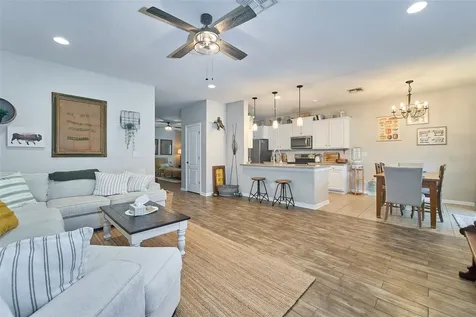 2802 Winglewood Circle Lutz FL 33558