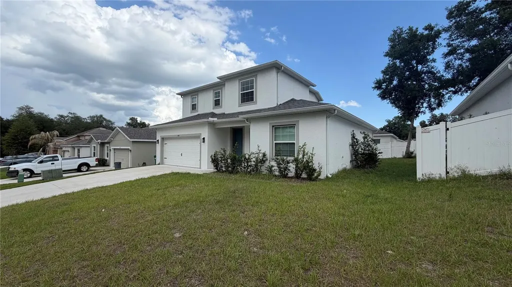 408 Cierra Oaks Circle Lady Lake FL 32159