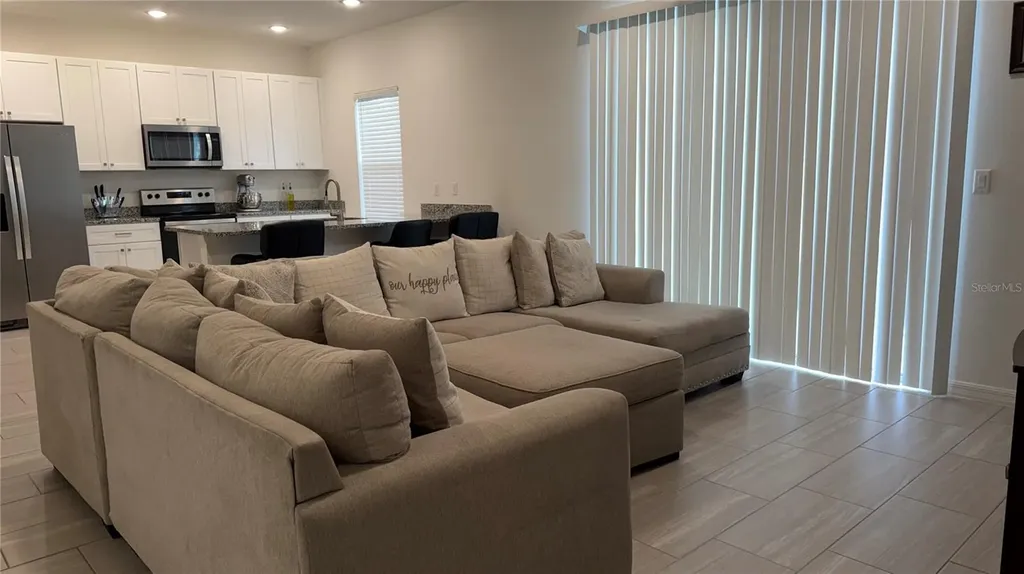 408 Cierra Oaks Circle Lady Lake FL 32159