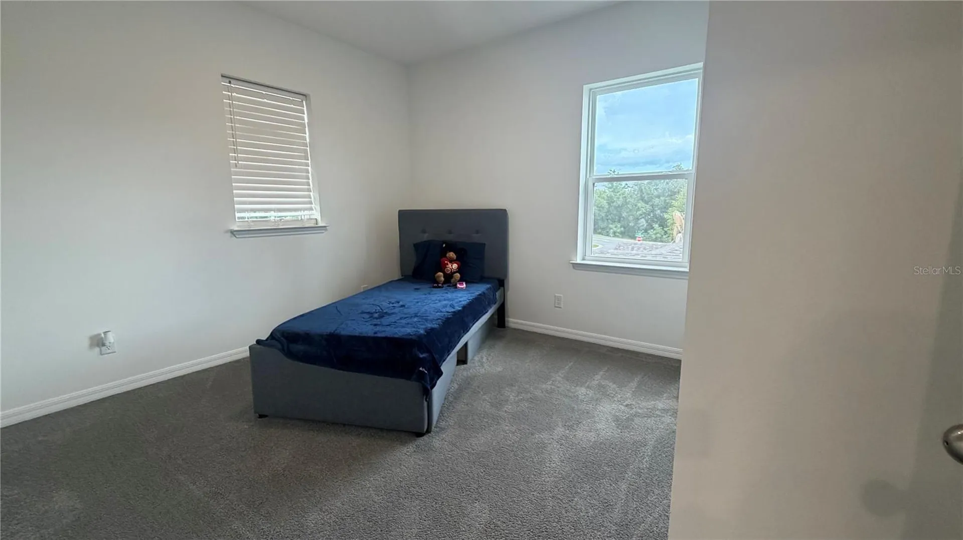 408 Cierra Oaks Circle Lady Lake FL 32159