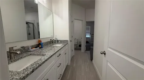 408 Cierra Oaks Circle Lady Lake FL 32159