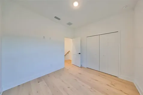 4324 W Gray Street Tampa FL 33609