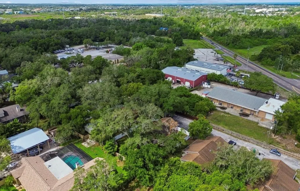 1812 Poinsettia Avenue Tarpon Springs FL 34689