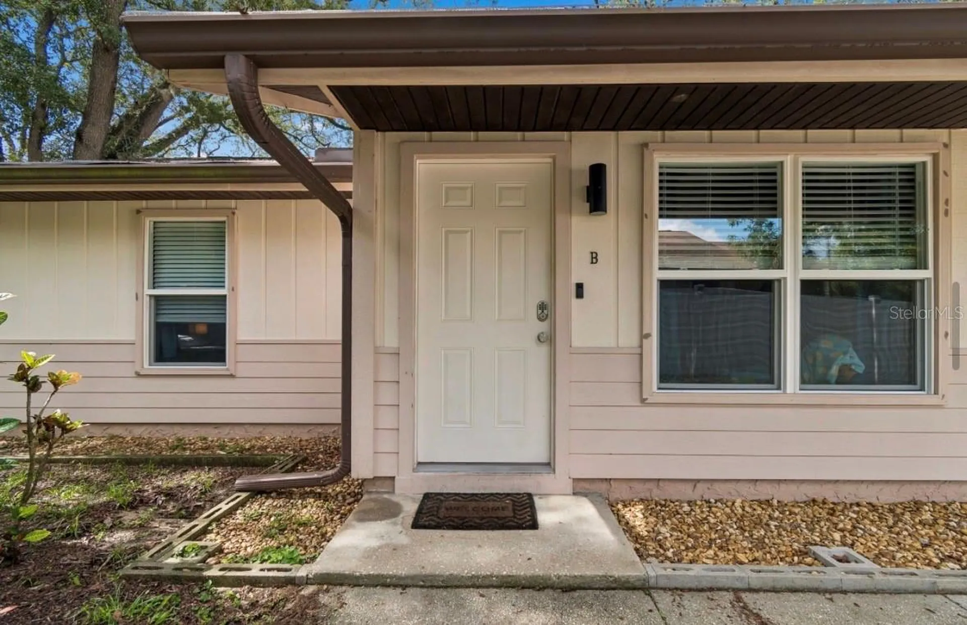 1812 Poinsettia Avenue Tarpon Springs FL 34689