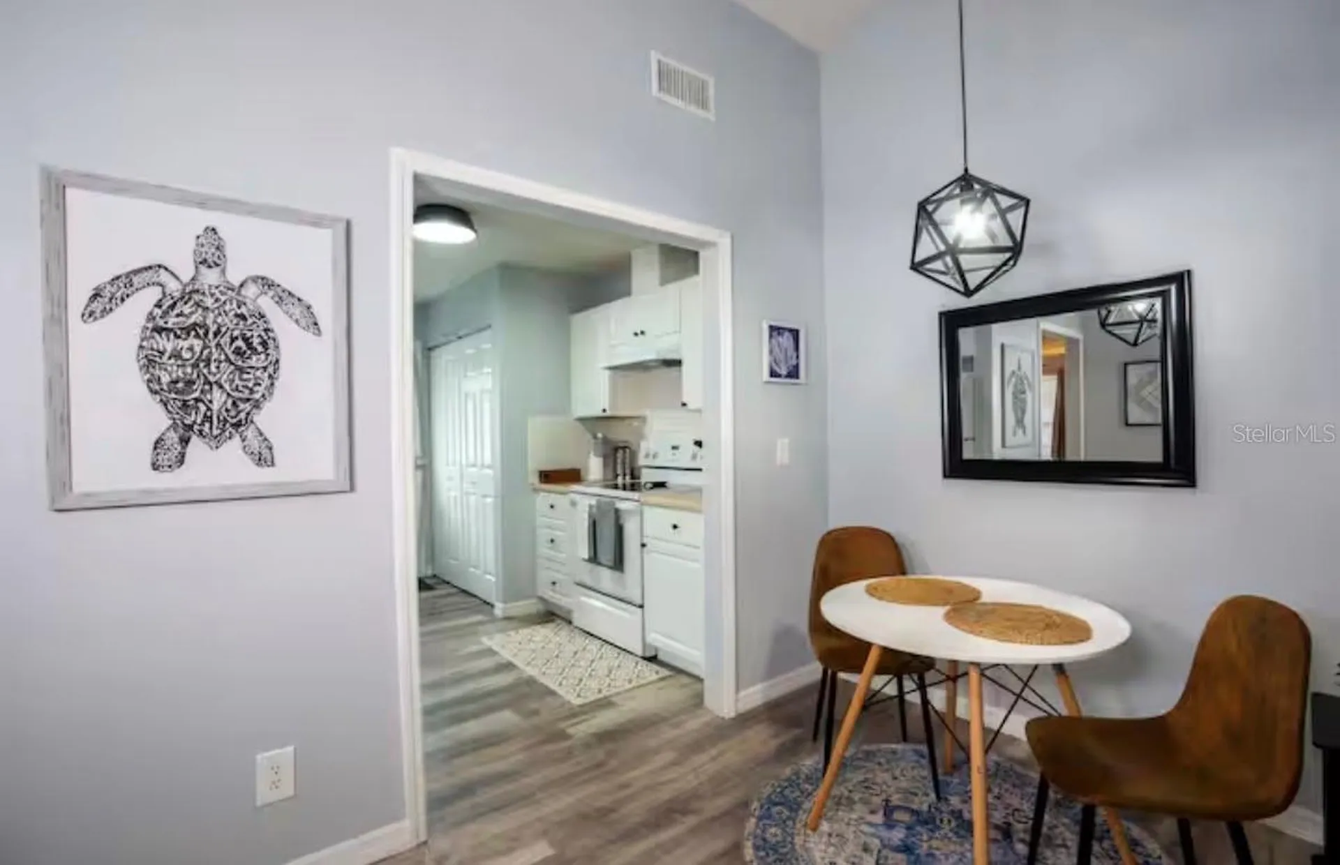 1812 Poinsettia Avenue Tarpon Springs FL 34689