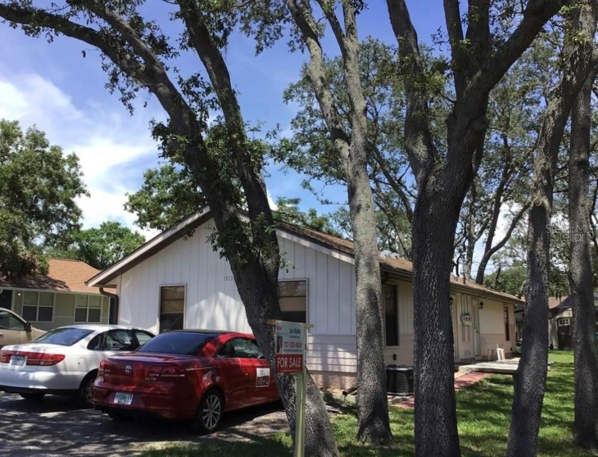 1812 Poinsettia Avenue Tarpon Springs FL 34689