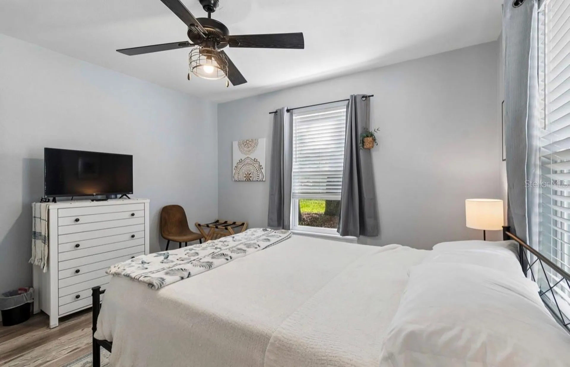 1812 Poinsettia Avenue Tarpon Springs FL 34689