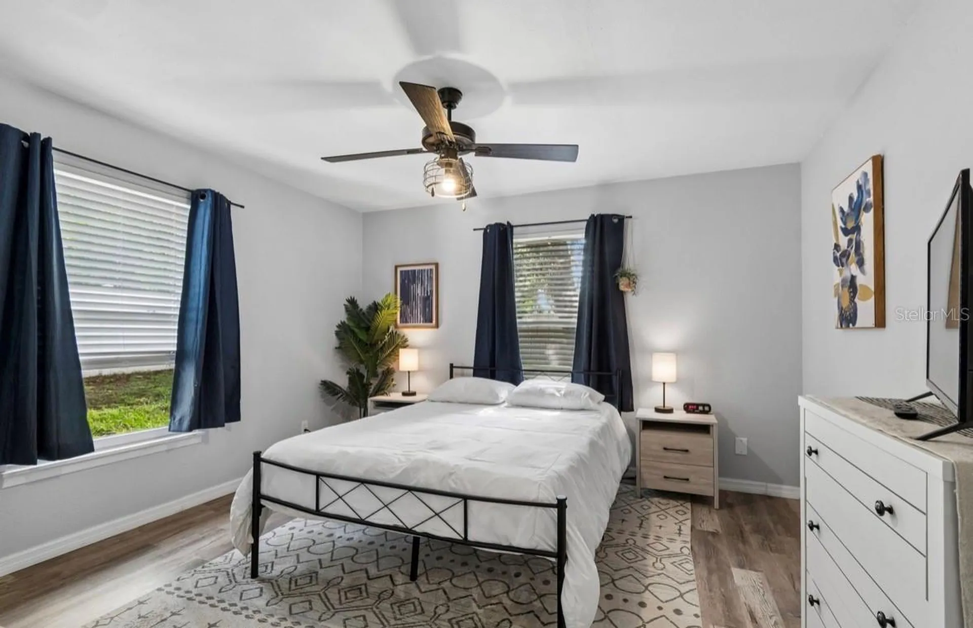 1812 Poinsettia Avenue Tarpon Springs FL 34689