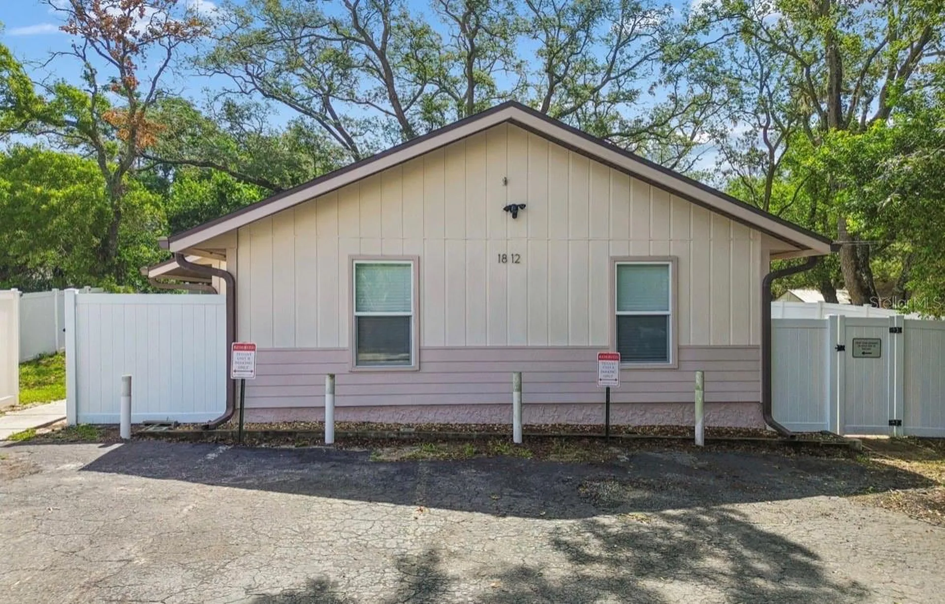 1812 Poinsettia Avenue Tarpon Springs FL 34689