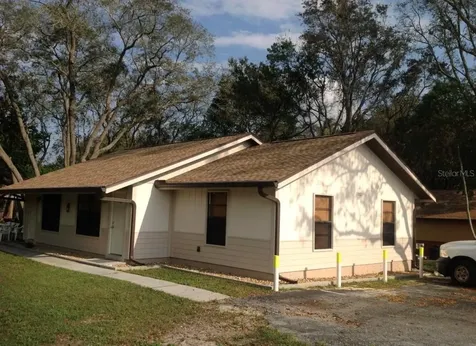 1812 Poinsettia Avenue Tarpon Springs FL 34689