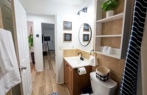 1812 Poinsettia Avenue Tarpon Springs FL 34689