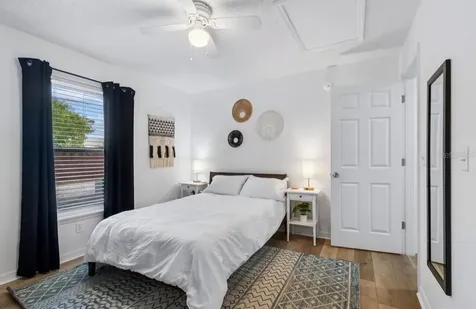 1812 Poinsettia Avenue Tarpon Springs FL 34689