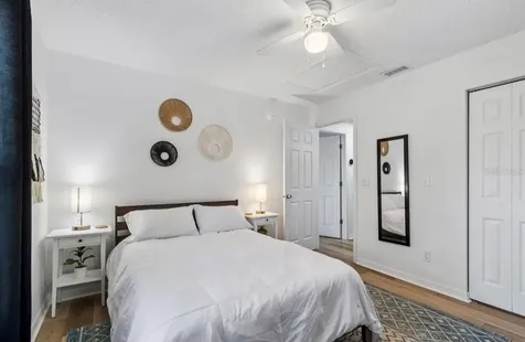 1812 Poinsettia Avenue Tarpon Springs FL 34689