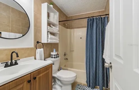 1812 Poinsettia Avenue Tarpon Springs FL 34689