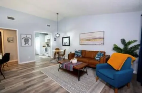 1812 Poinsettia Avenue Tarpon Springs FL 34689