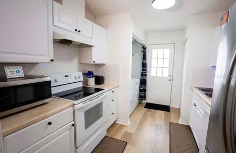 1812 Poinsettia Avenue Tarpon Springs FL 34689
