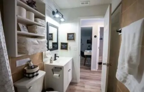 1812 Poinsettia Avenue Tarpon Springs FL 34689