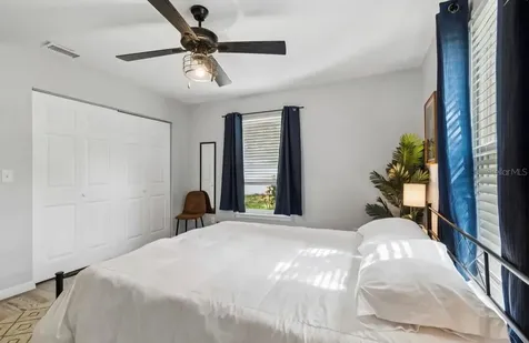 1812 Poinsettia Avenue Tarpon Springs FL 34689