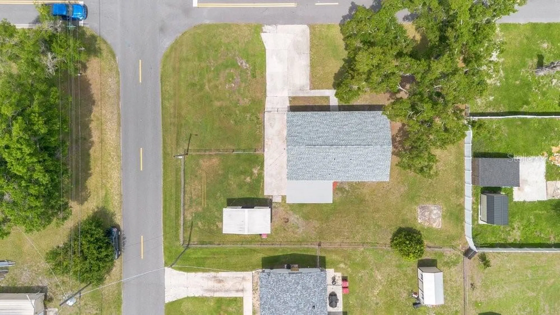 1502 N Bracewell Drive Plant City FL 33563