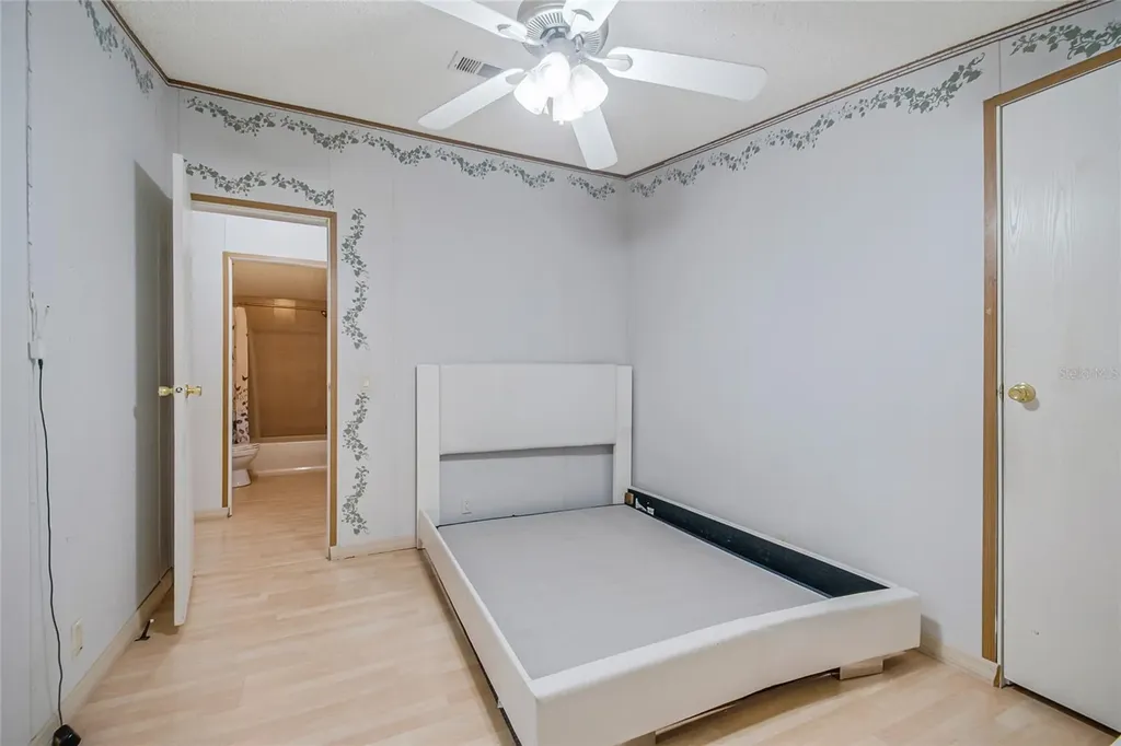 18240 Lynbrook Road Orlando FL 32820