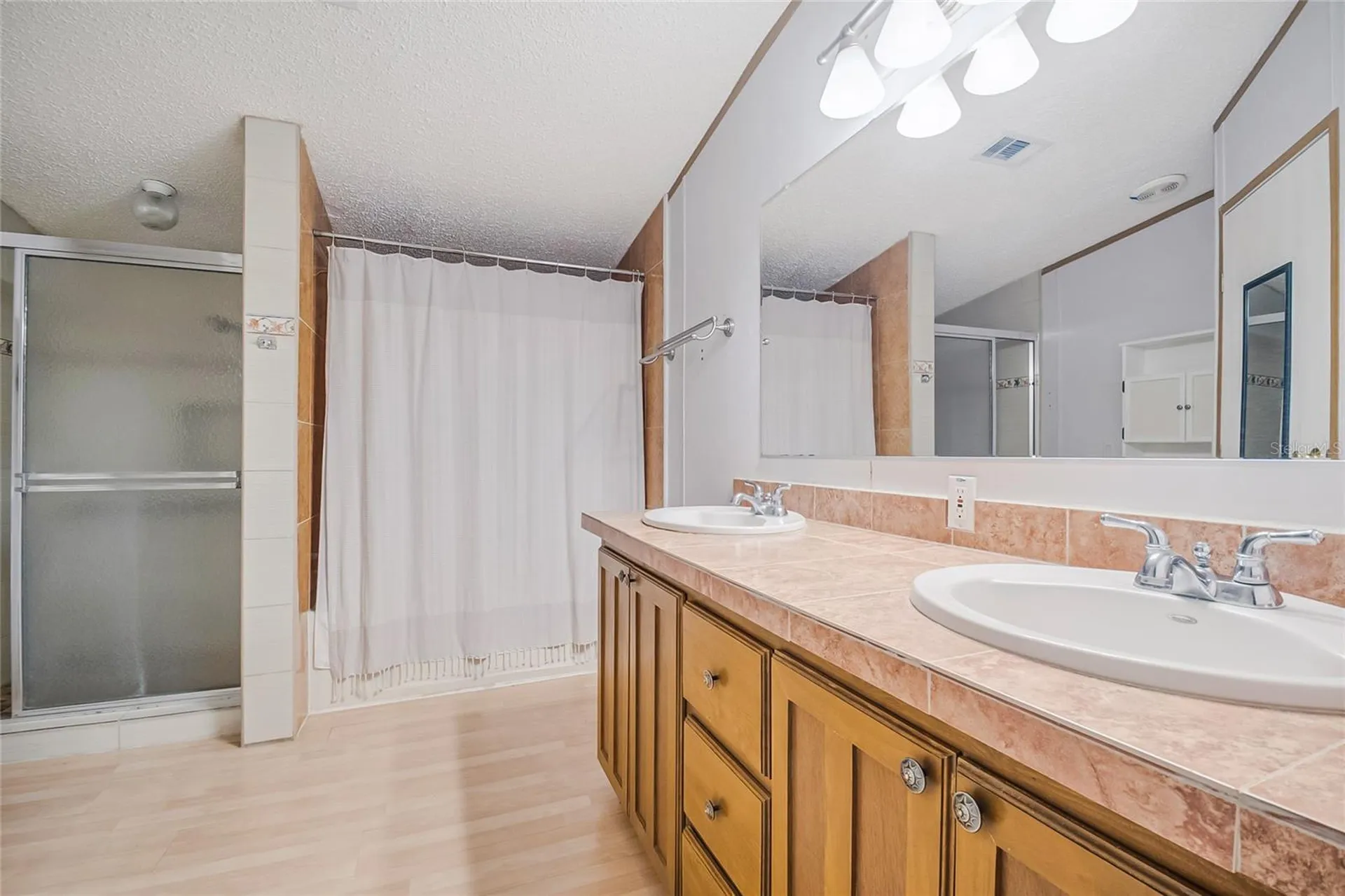 18240 Lynbrook Road Orlando FL 32820