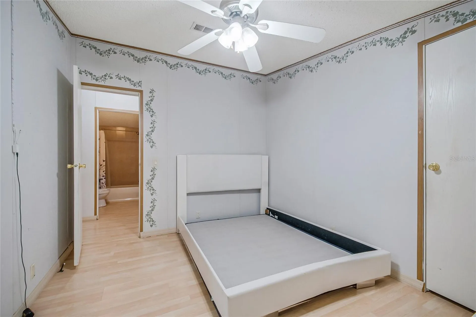 18240 Lynbrook Road Orlando FL 32820
