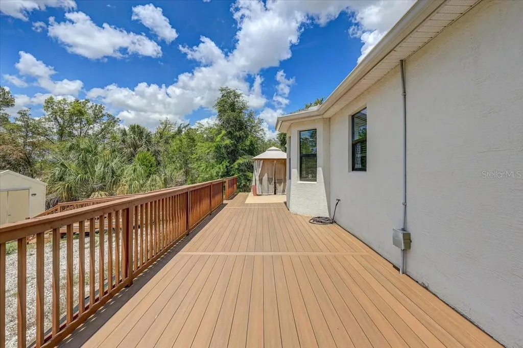 7314 Madrid Road Weeki Wachee FL 34613