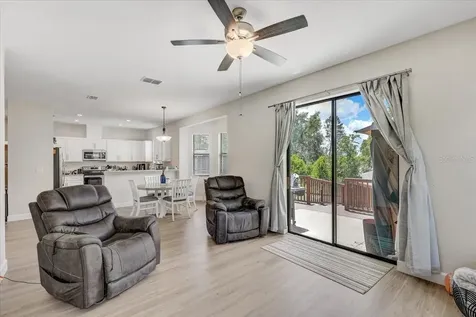 7314 Madrid Road Weeki Wachee FL 34613