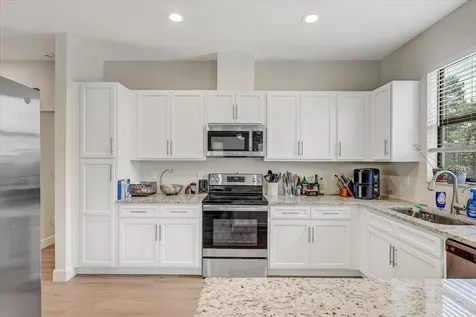 7314 Madrid Road Weeki Wachee FL 34613