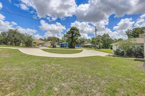 7314 Madrid Road Weeki Wachee FL 34613