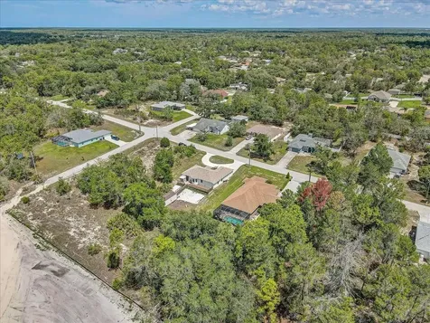 7314 Madrid Road Weeki Wachee FL 34613