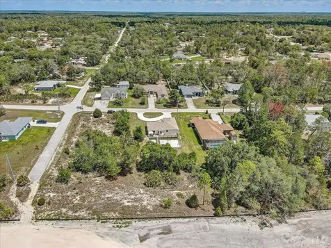 7314 Madrid Road Weeki Wachee FL 34613