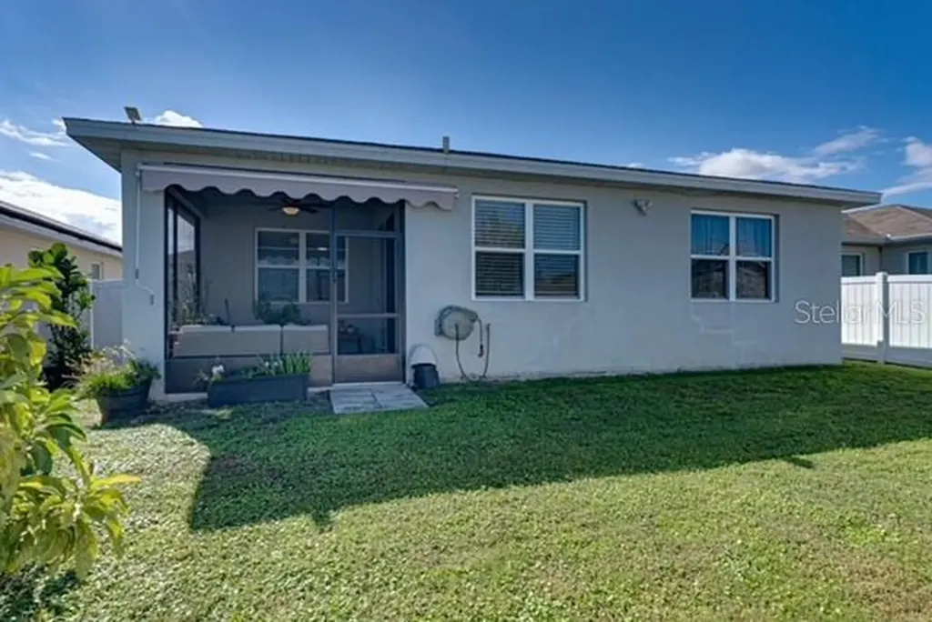 295 Lake Smart Circle Winter Haven FL 33881