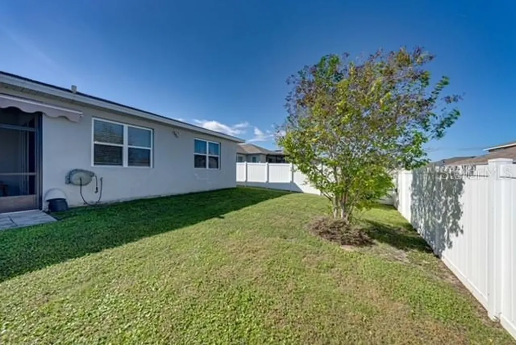 295 Lake Smart Circle Winter Haven FL 33881