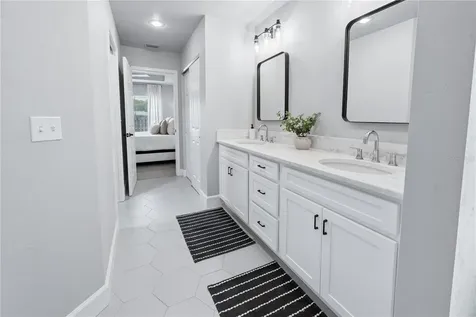 16060 NW 123rd Avenue Alachua FL 32615
